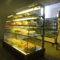 供應(yīng)四層弧形蛋糕柜