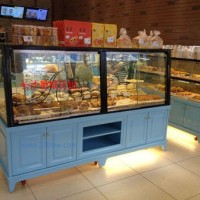 湖南供應(yīng)各種中島柜、出爐柜 邊柜、面包展柜 、蛋糕模型柜、冷柜。廠家直銷