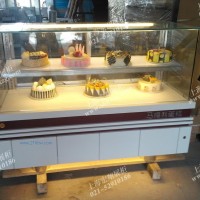 供應004蛋糕樣品柜