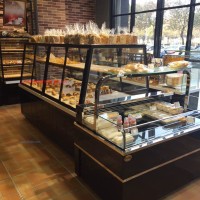 供應(yīng)新款烘焙展柜（蛋糕柜、面包柜、中島柜、邊柜等）