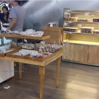 供應蛋糕出爐柜