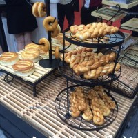 供應餅店、蛋糕展柜，軟裝HM9