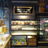 供應蛋糕邊柜-8