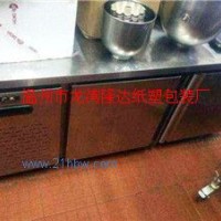 轉(zhuǎn)讓廣菱1.8米冷藏工作臺 出廠日期13年 使用時間半年