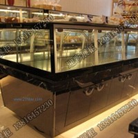 供應蛋糕柜、面包柜、中島柜、經典黑色烤漆