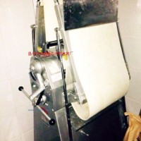 轉(zhuǎn)讓三麥 大型立式起酥機出廠日期12年 使用時間1年