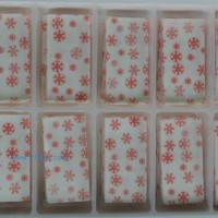 蛋糕巧克力裝飾 圍邊系列：WB-043紅雪花白長方(4x8)