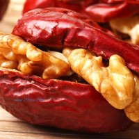 供應(yīng)紅棗夾核桃