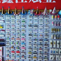 生日用品：蠟燭、刀叉、生日帽等