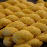 網(wǎng)紅酸奶大麻花半成品