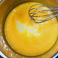 烤箱做蛋糕（戚風蛋糕的做法）的做法圖解5