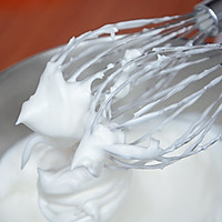 烤箱做蛋糕（戚風蛋糕的做法）的做法圖解3