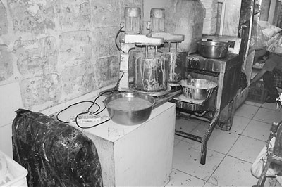 “夢之麥典”食品廠的生產(chǎn)車間