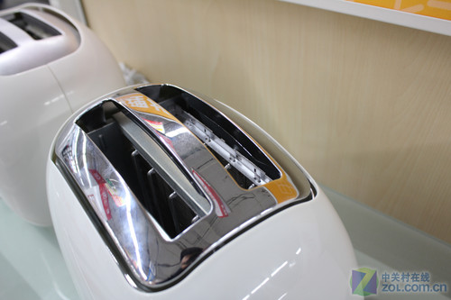 可同時(shí)烤兩片面包