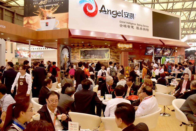 安琪展位人群絡(luò)繹不絕