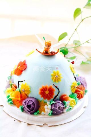 夢(mèng)幻世界裱花蛋糕的做法 裱花蛋糕需要什么材料與技巧