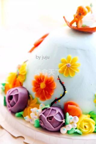 夢(mèng)幻世界裱花蛋糕的做法 裱花蛋糕需要什么材料與技巧