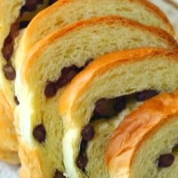 求購可以包餡料的面包生產(chǎn)線