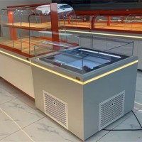 各種糕點(diǎn)柜